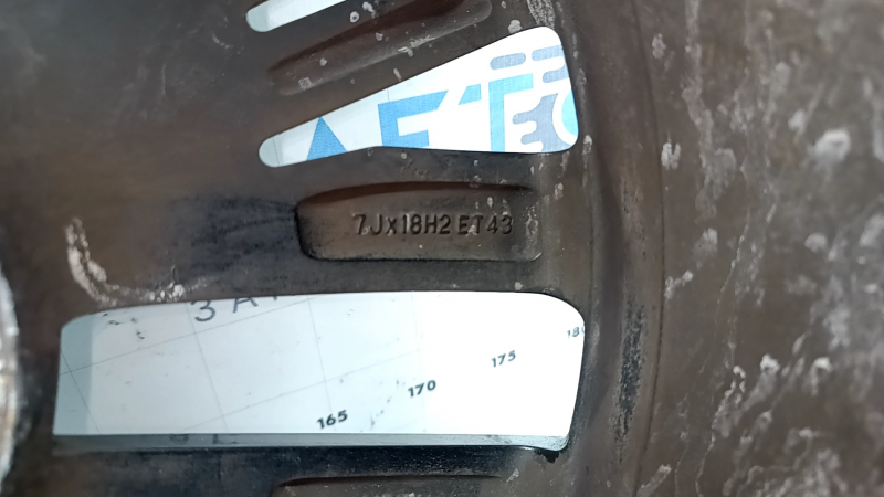 Jantă R18 x 7J ET43 VW Tiguan 18-24, culoare bordură ușoară