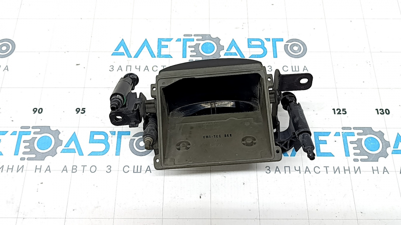 Корпус радар круиза правый Audi A6 C8 19-23 с кронштейном и форсунками омывателя, отклеилась накладка