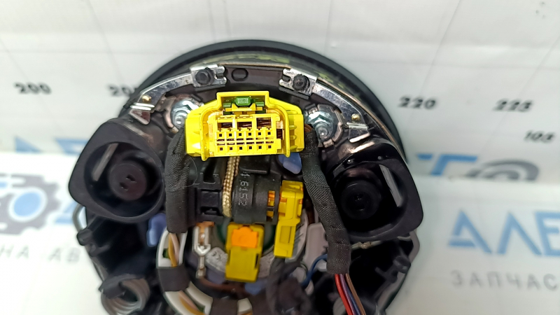 Airbag volan negru pentru Audi A4 B9 17-25, partea șoferului