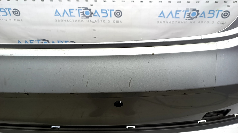 Bara spate nefinisată pentru Audi A4 B9 18-19 S-Line cu 4 senzori de parcare, argintie LZ7G, fără mufă, zgârieturi, presată, scară