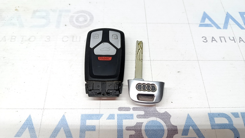 Ключ smart Audi A4 B9 17-21 тип 1, 4 кнопки, потерт, царапины, тычки