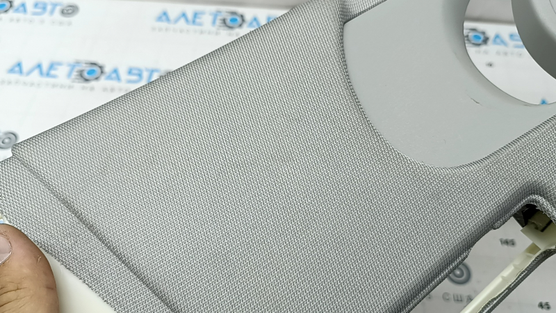 Ornament montant central dreapta sus pentru Audi A6 C8 19-23, gri, pentru deflector, pentru curățare