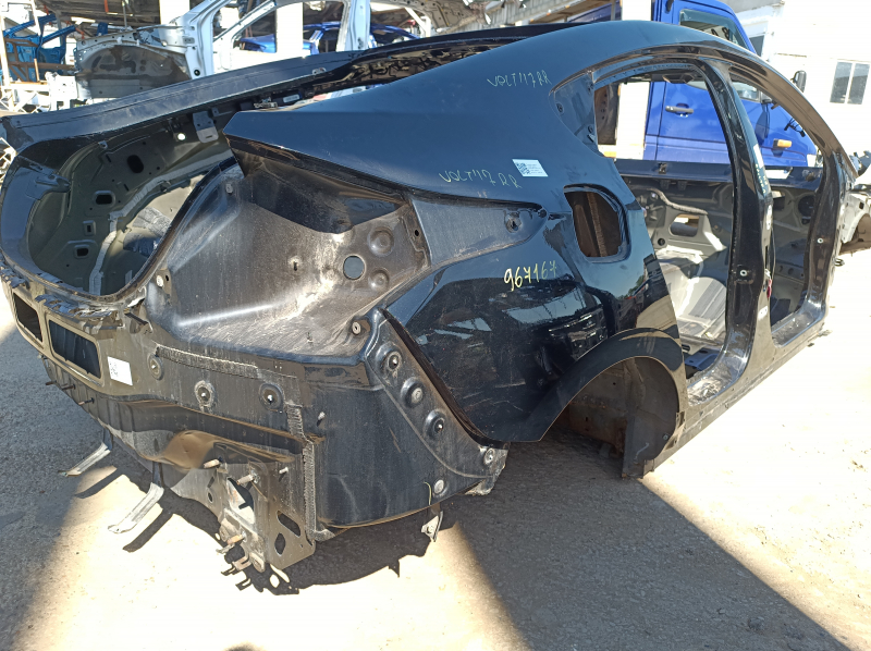 Aripă spate dreapta pentru Chevrolet Volt 16, neagră