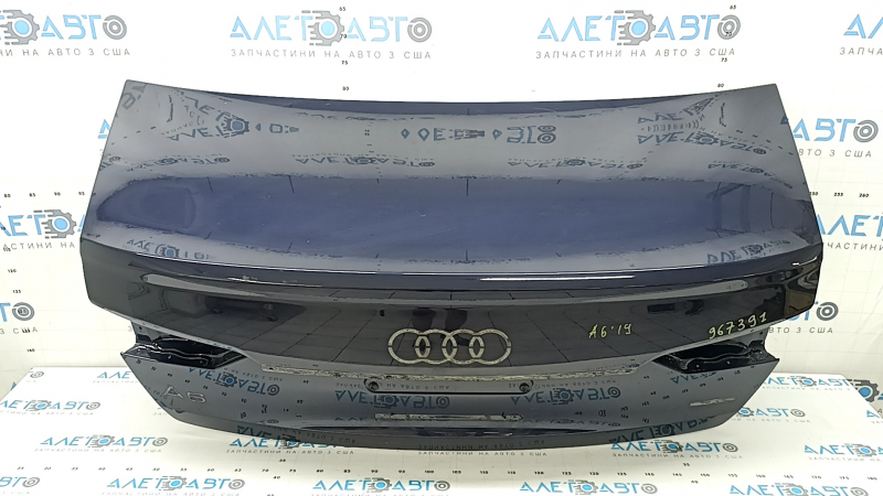 Крышка багажника Audi A6 C8 19-25 синий LX5B