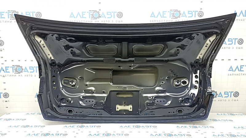 Крышка багажника Audi A6 C8 19-25 синий LX5B