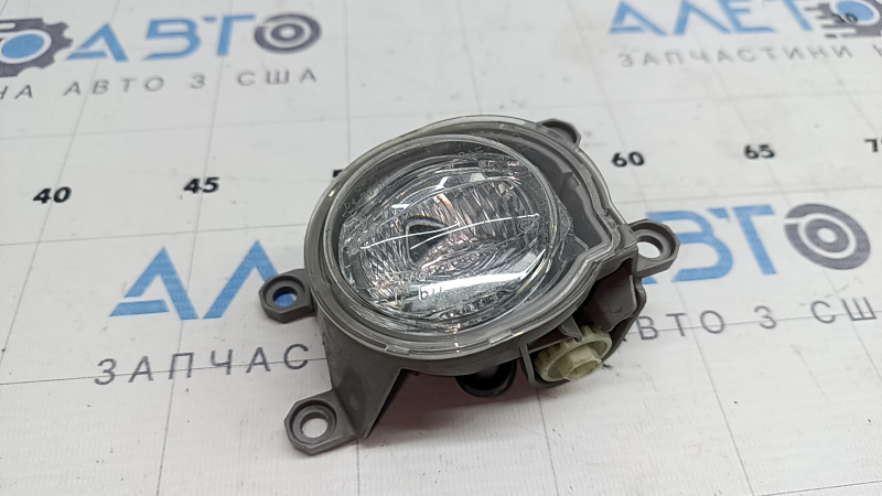 Противотуманная фара птф правая Toyota Prius 50 19-22 LED, под полировку