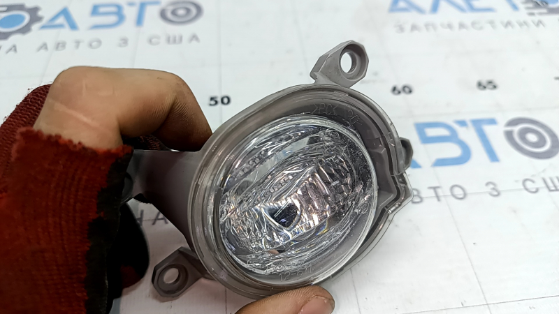 Противотуманная фара птф правая Toyota Prius 50 19-22 LED, под полировку