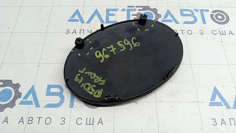 Emblemă grilă radiator Toyota Prius 50 19-22 pentru radar, necesită lustruire, elemente de fixare crăpate