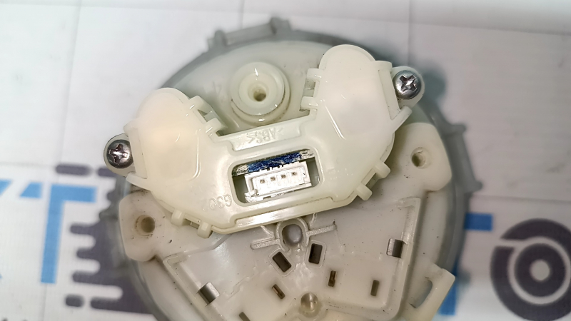 Motor reglare oglindă stânga Mitsubishi Outlander 22-26