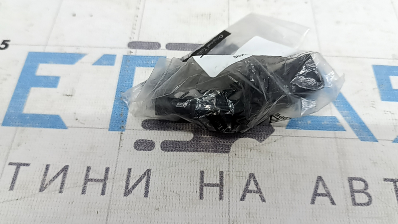 Датчик ABS задний левый VW CC 08-17