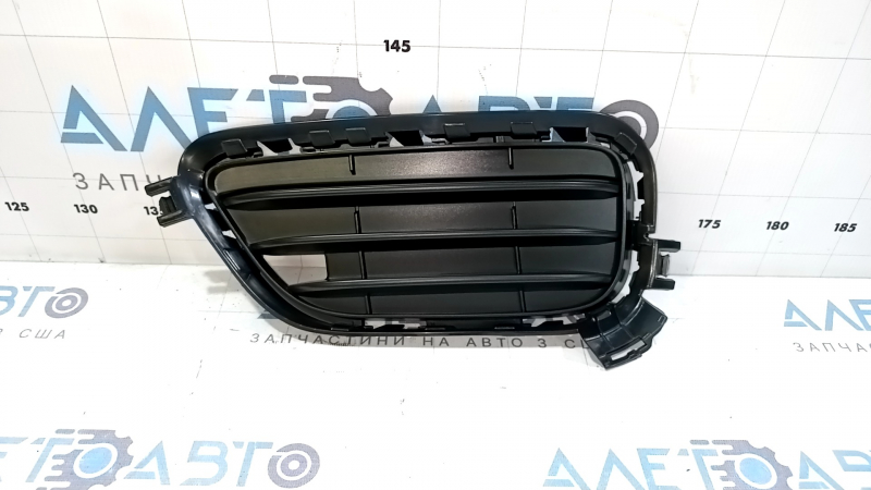 Grila bara fata stanga inferioara BMW X3 F25 15-17 neagra