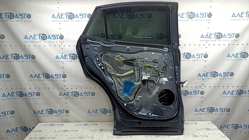 Ansamblu ușă spate stânga pentru Toyota Venza 21-24, grafit 1K9, fără cheie, garnitura inferioară este îndoită