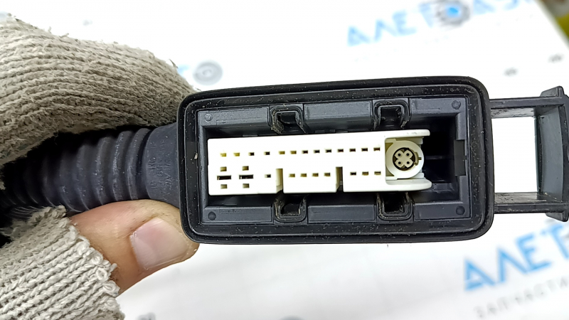 Проводка двери передней правой Audi Q5 80A 18-24 keyless, под камеру
