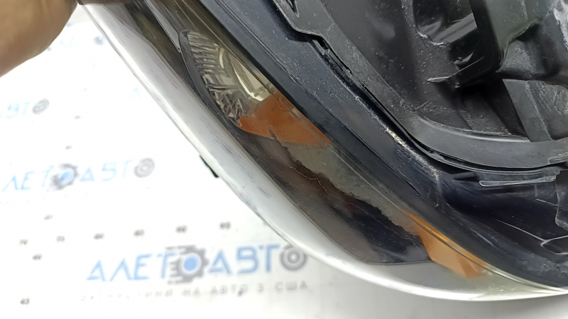 Ansamblu far dreapta față Mazda 3 19-23, xenon, nisip, lac exfoliat