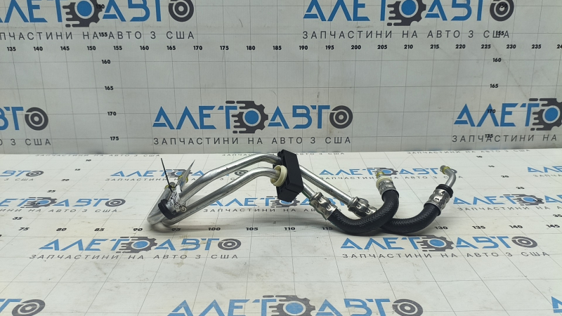 Țevi de răcire a radiatorului pentru cutia de viteze Jeep Compass 23-25 2.0T 8-colac - transmisie automată