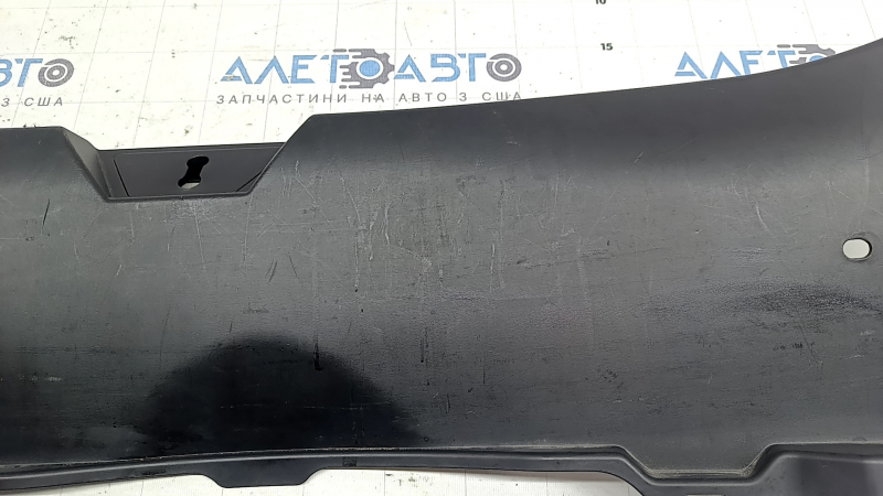 Ornamente portbagaj Mazda 3 19-26 4p, negre, zgârieturi, elemente de fixare rupte