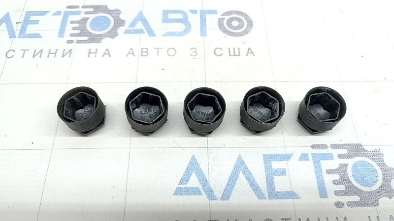 Заглушка колпачок колесного болта 5шт Audi A4 B9 17-25 серая