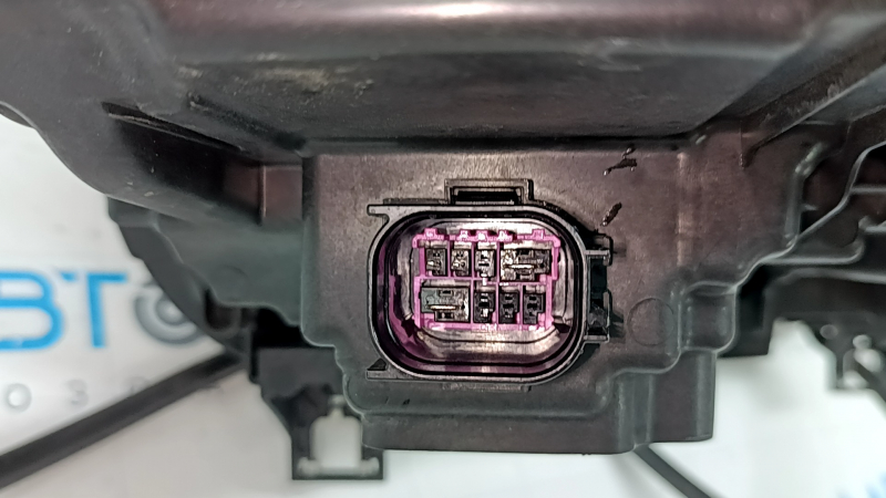 Фара передняя левая в сборе Audi Q5 80A 21-25 LED