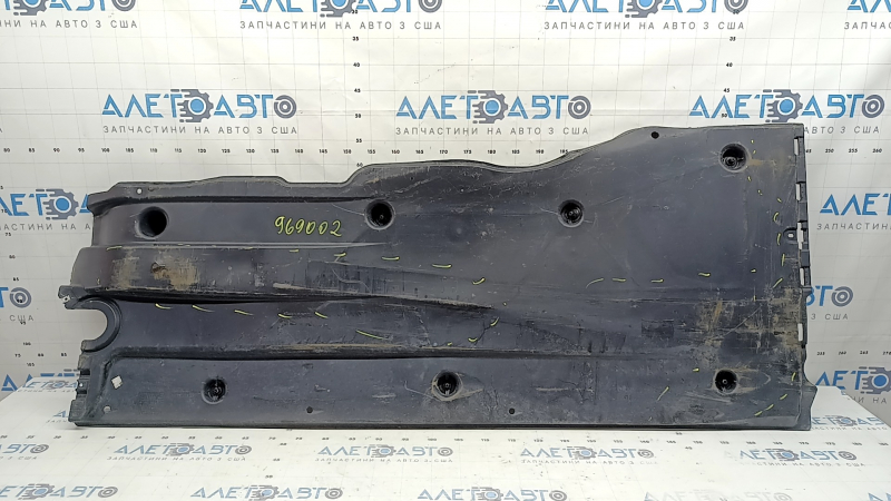 Защита днища правая VW Jetta 19-26 протерта