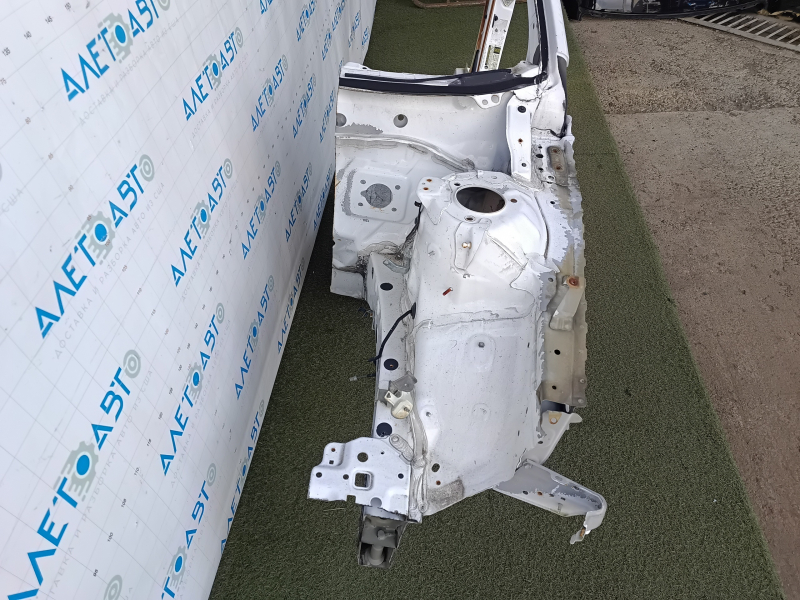 Четверть передняя левая Toyota Camry v50 12-14 usa белая с центральной стойкой, отпилена, без носика лонжерона