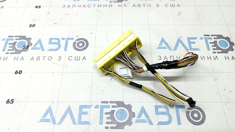 Фишка на модуль srs airbag компьютер подушек безопасности Toyota Prius 50 16-19