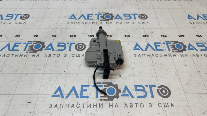 Blocare clapeta rezervorului de combustibil Toyota Highlander 20-22 hibrid