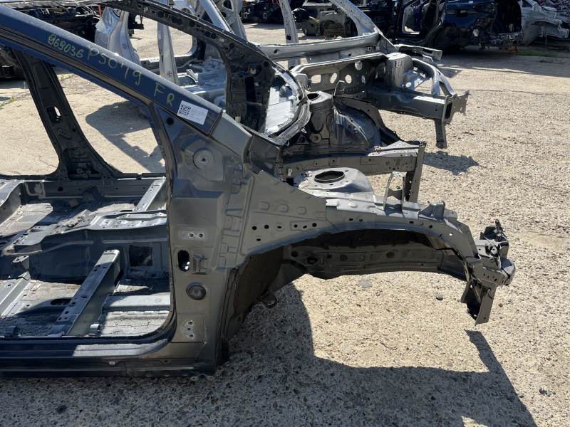Panou lateral dreapta față pentru Toyota Prius 50 16-22 pe caroserie, grafit
