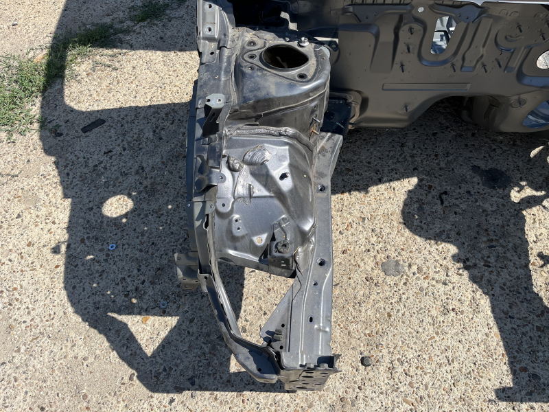 Panou lateral dreapta față pentru Toyota Prius 50 16-22 pe caroserie, grafit