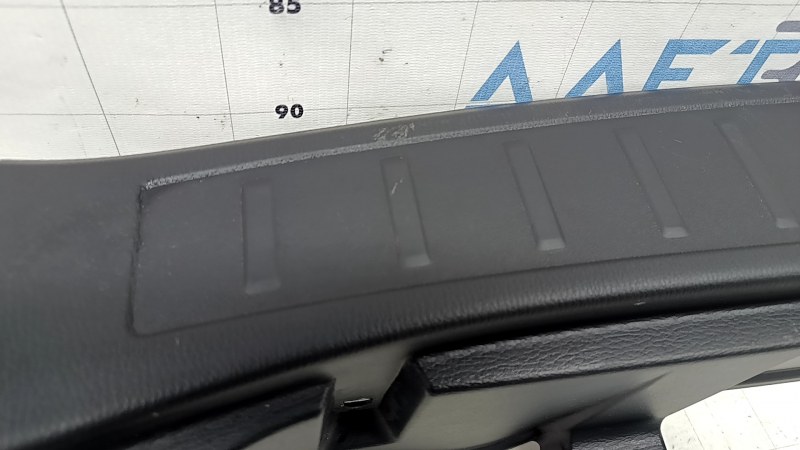 Ornamente portbagaj Mitsubishi Outlander 22-26, negre, zgârieturi