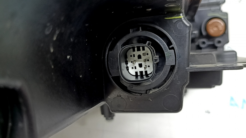 Фара передняя левая в сборе Jeep Compass 22-26 LED без крепления, грязная изнутри