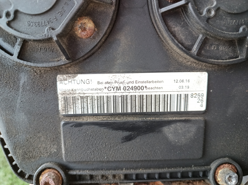 Motor Audi A4 B9 17-19 2.0T CYMC 188k, pornit, 9-9-9-9, zgârieturi, bloc ruginit