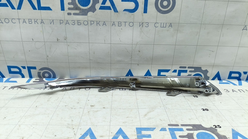 Молдинг переднего бампера левый Hyundai Santa FE 19-20