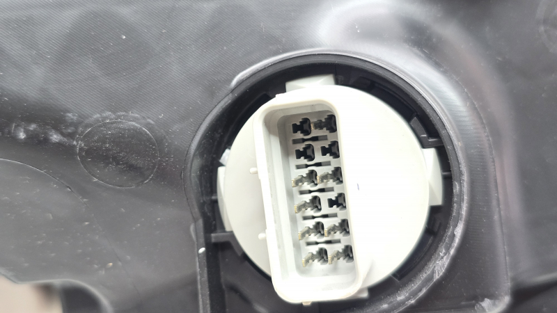 Фара передняя левая в сборе Honda CRV 23-26 LED с хром молдингом