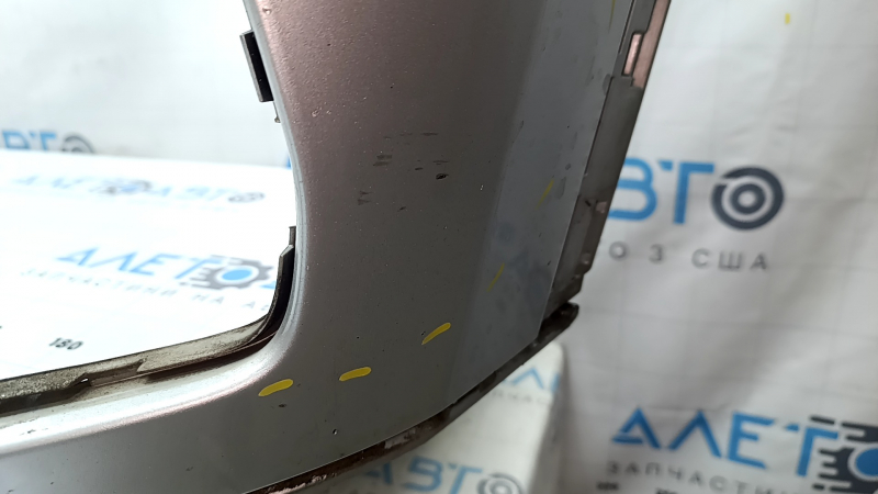 Бампер передний голый Volvo XC90 16-19 под омыватель фар без park assist, серебро, незаводские отверстия, царапины, сколы