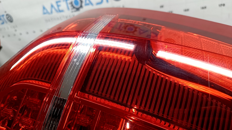 Lampă LED aripă exterioară dreapta Volvo XC90 16-26, lumină, zgârieturi