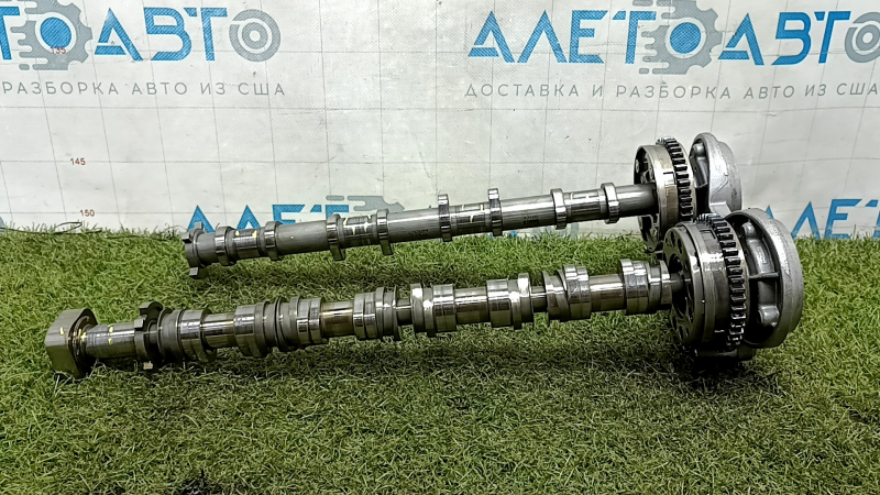 Распредвалы с шестерней и опорным кронштейном Audi Q5 80A 18-20 2.0T дефект
