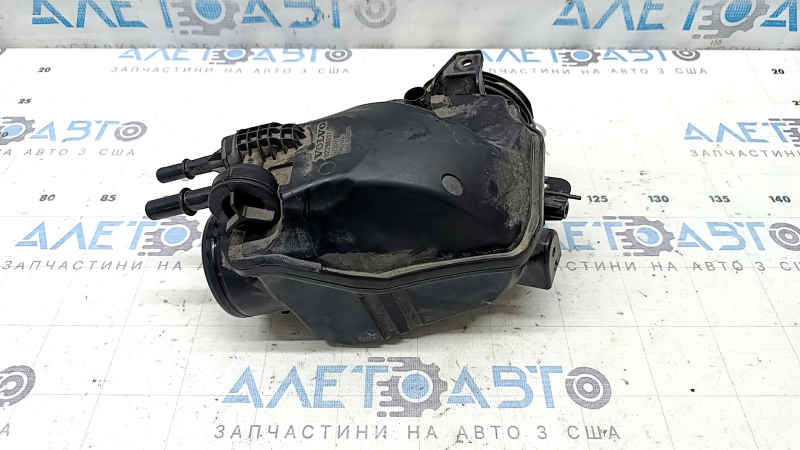 Воздуховод от фильтра Volvo XC60 22-26 B6 второй