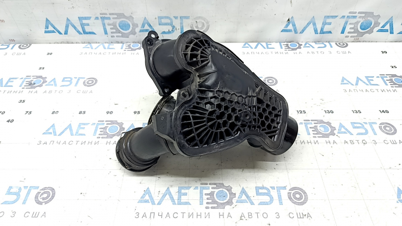 Патрубок интеркулера впуск правый Volvo XC60 22-23 B6