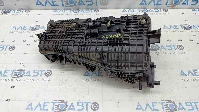 Коллектор впускной Volvo XC60 22-26 B6
