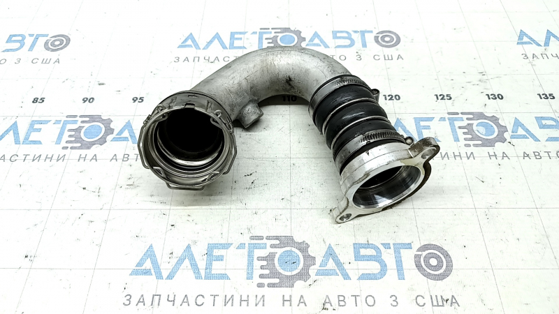 Патрубок интеркулера выпуск левый Volvo XC60 22-23 B6
