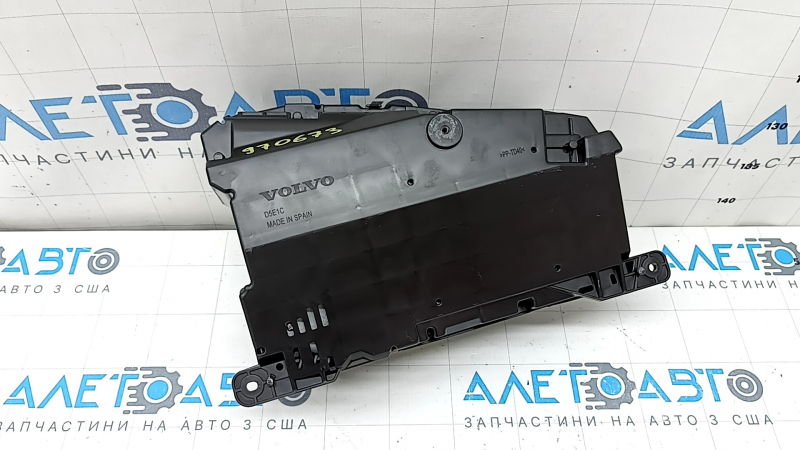 Проекция на лобовое Volvo XC60 18-26 царапины