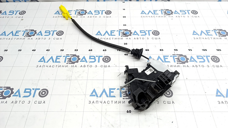 Замок двери передней правой Hyundai Santa Fe 24-26
