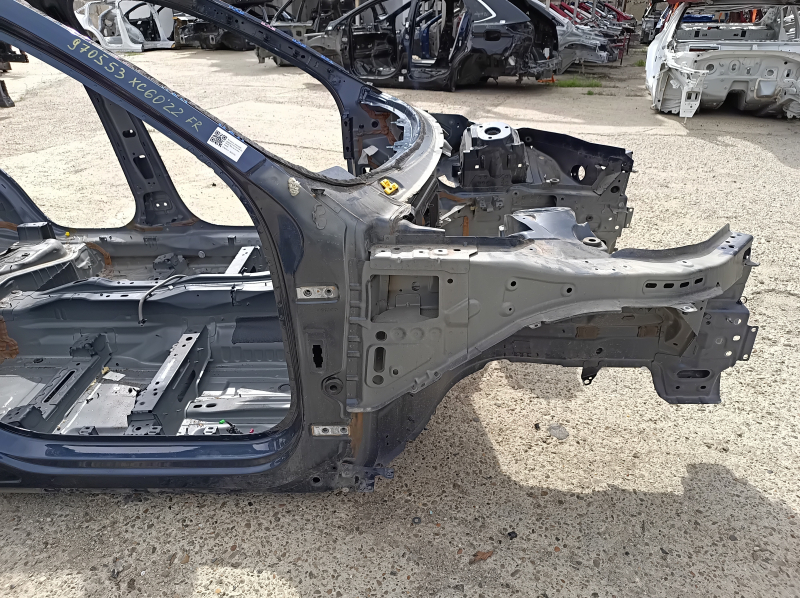 Четверть передняя правая Volvo XC60 22-26 B5, B6, на кузове, синяя