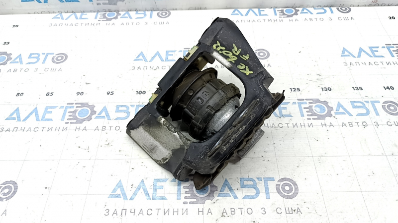 Подушка двигателя правая Volvo XC60 22-24 микротрещины
