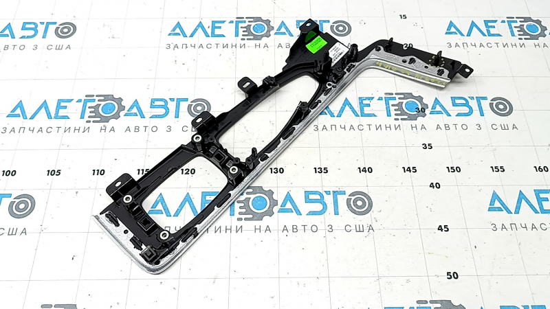 Ornamente consolă centrală Volvo XC60 22-26, negru lucios cu crom, zgârieturi, suport îndoit