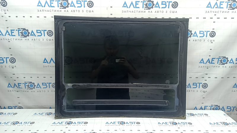 Geam panoramic spate pentru Kia Sportage 23-26