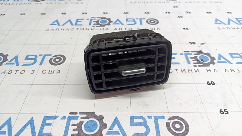 Deflector de aer pentru conductă de aer Hyundai Santa Fe 24-26 gri, aripă roată stângă