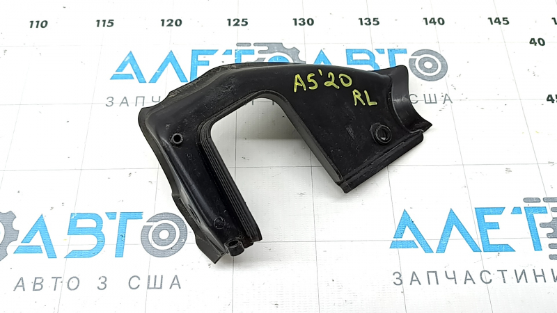 Накладка петли двери багажника левая Audi A5 F5 18-25
