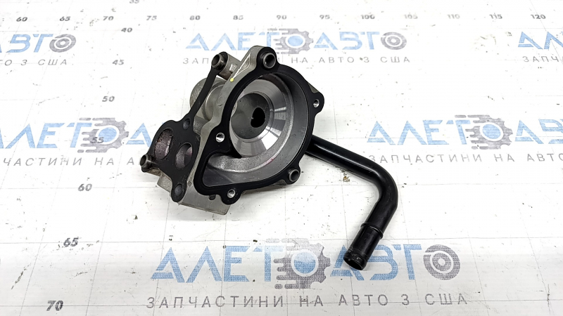 Carcasă pompă de apă Kia Sportage 23-26 2.5
