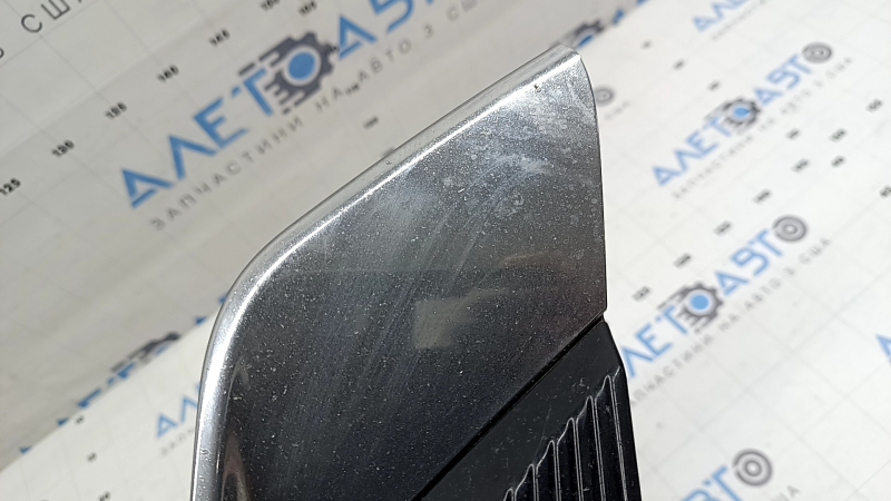 Grilă bară față stânga pentru Ford Fusion mk5 17-18 cu proiectoare de ceață LED, finisaj lucios, cu ornament cromat, suport rupt, ciobituri